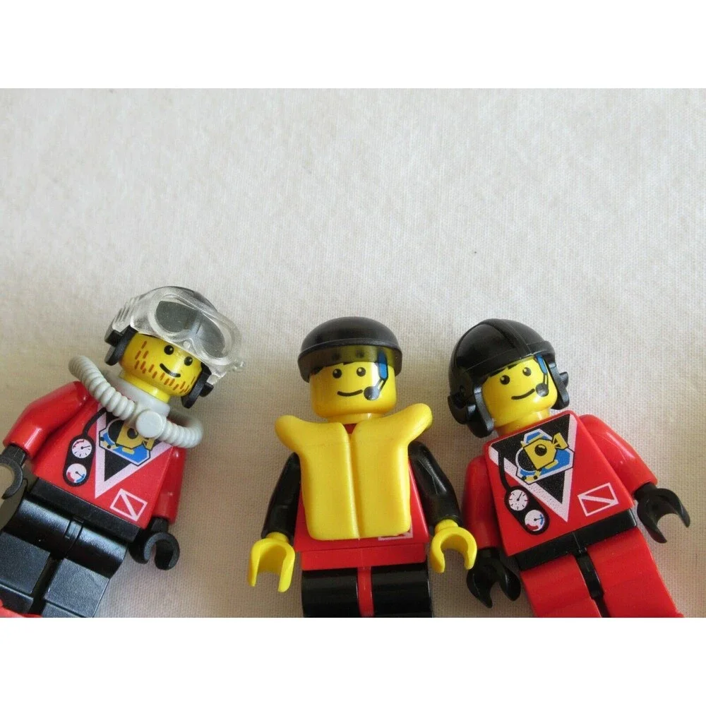 LEGO Vintage Minifigure Lot of 5 Scuba Divers Vintage 6441 Flippers Life Vest